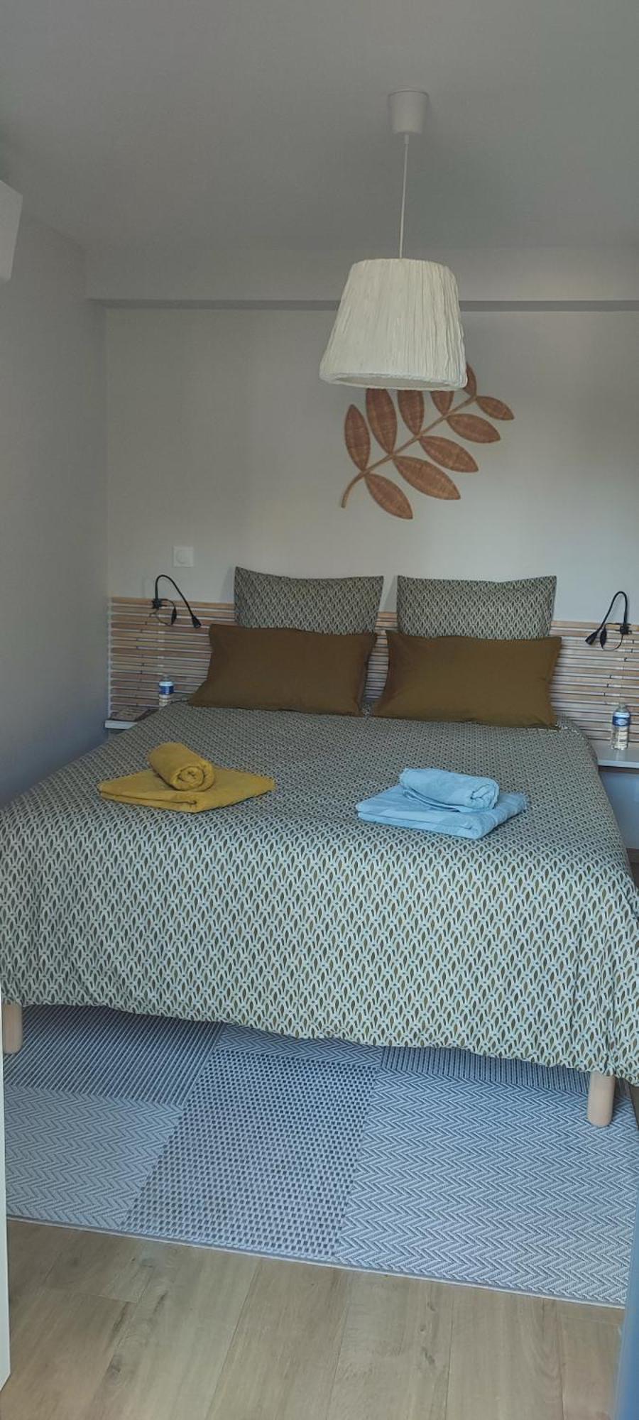 Du Cote De Chez Paule, Chambre Avec Entree Independante Et Salle D'Eau Privative Séméac Екстериор снимка